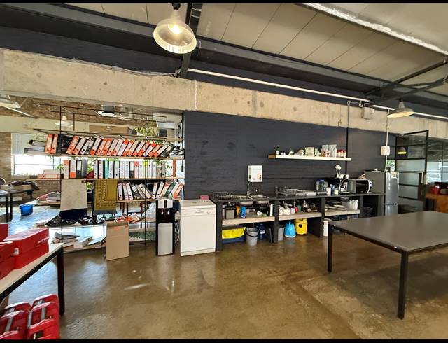 531M² OFFICE TO LET IN MILPARK